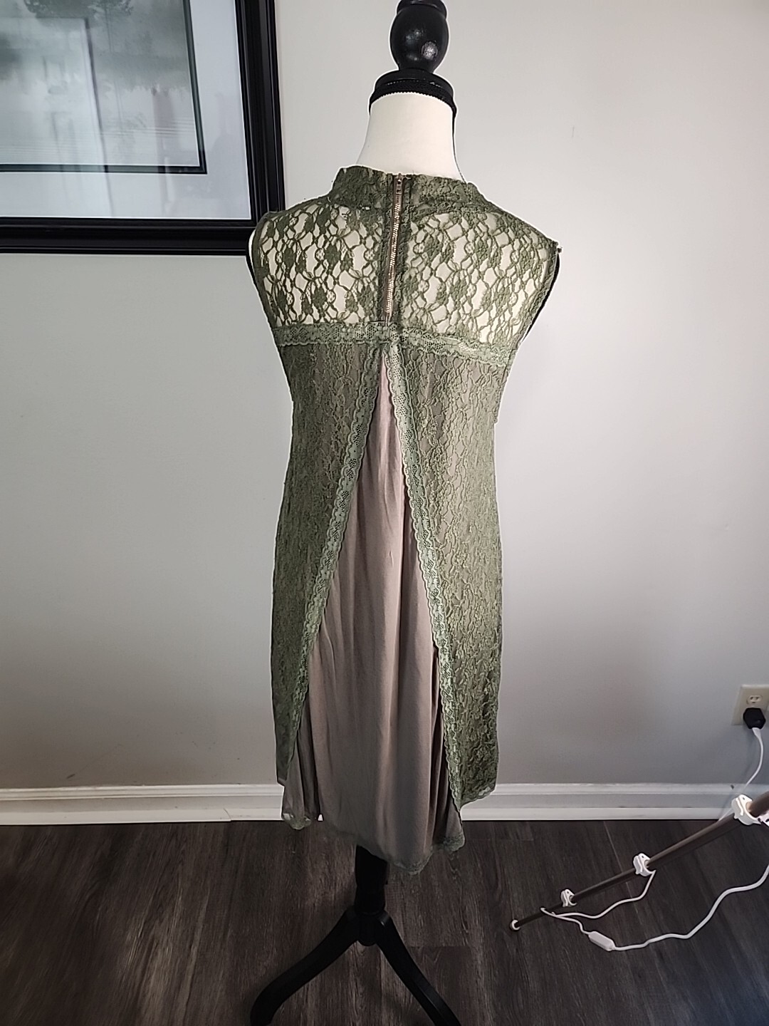 Picture 4 of 11