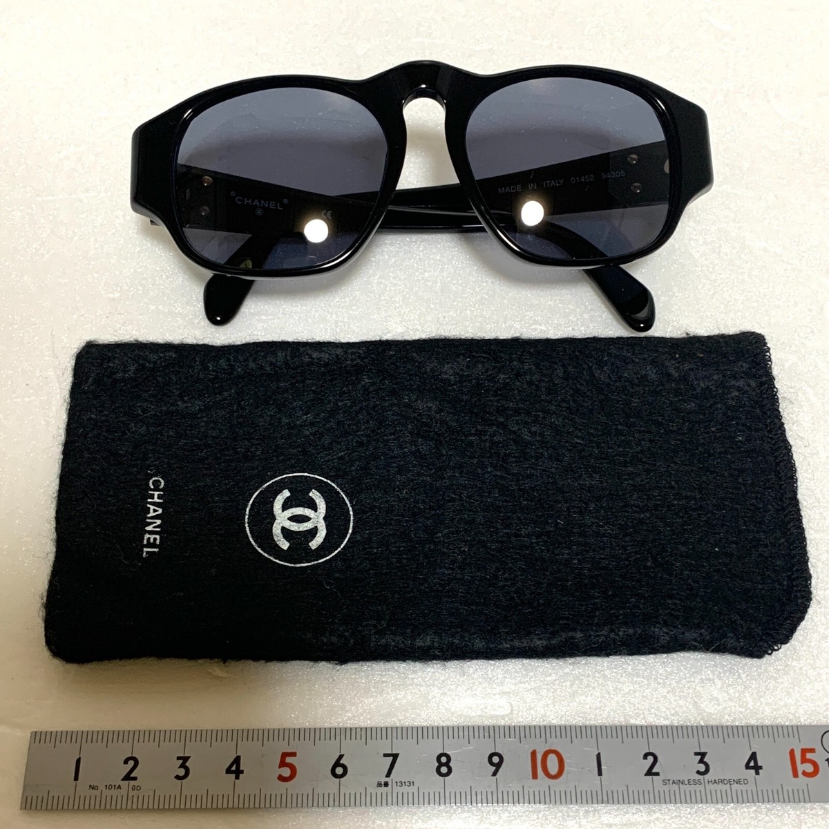 CHANEL Sunglasses Black Plastic Coco Mark Lens 6 x 5.1 cm w