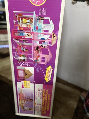 barbie pink passport house