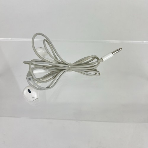 Apple Headphones - WIRED ( plug ) 3.5mm Jack - White (MNHF2AM/A)