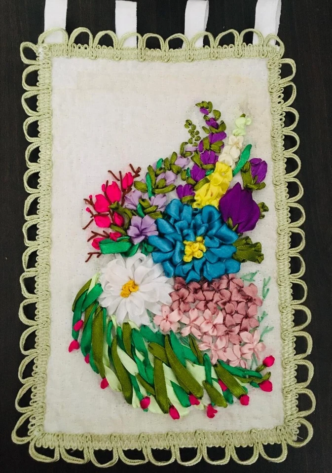 Colgante de Pared Cinta de Macramé Bordado Creativo Hecho a Mano Decoración Flores Edredón Foto 3 de 4