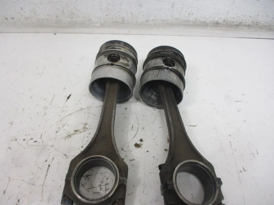 Juego de 2 pistones OM636 para Mercedes-Benz Pontón (W120) 180 D Foto 3 de 4