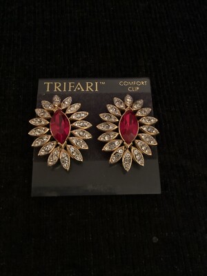 NWT Rare Signed Trifari Red Rhinestone Marquis Statement Runway Clip Earrings