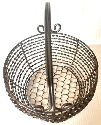 METAL FRUIT/ BREAD EGG BASKET ROUND ANTIQUED COPPER TONE 10  DIAMETER 5.5 DEEP