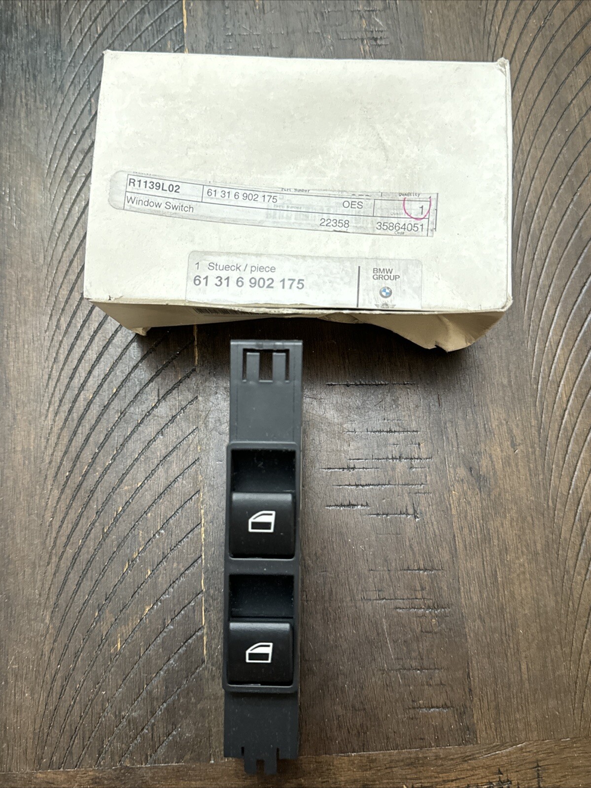 Foto 1 di 3