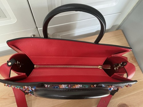 Christian Louboutin Paloma Medium Leather Top Handle Handbag - 第 16/24 張圖片