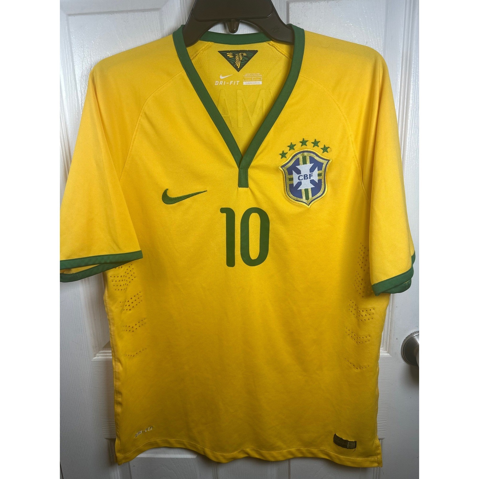 Nike Brazil 2014 World Cup Neymar Jr 10 Authentic Dri-Fit Soccer Jersey Mens L