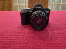 Appareil photo Canon EOS 1000 et Objectif Canon 35-80mm