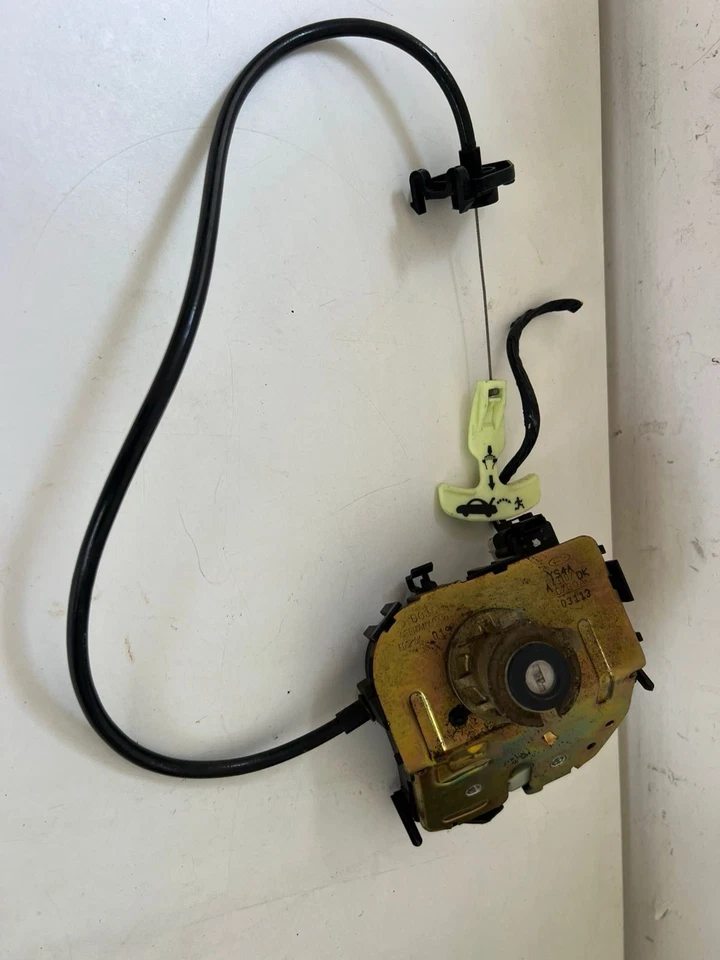 Mecanismos de bloqueo de puerta Ford Focus 2003 OEM Foto 2 de 4