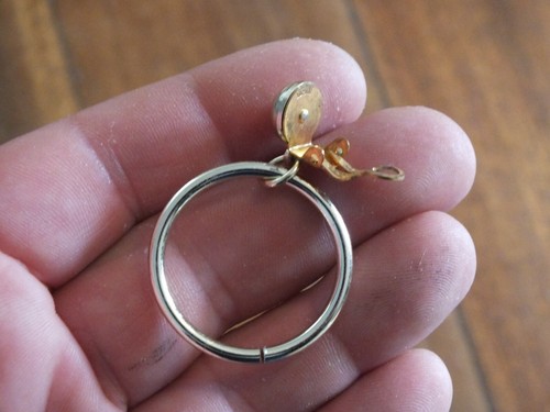 Paire de boucles d'oreille vintage neuves de stock 'Créoles' Clips Celor - Foto 4 di 4