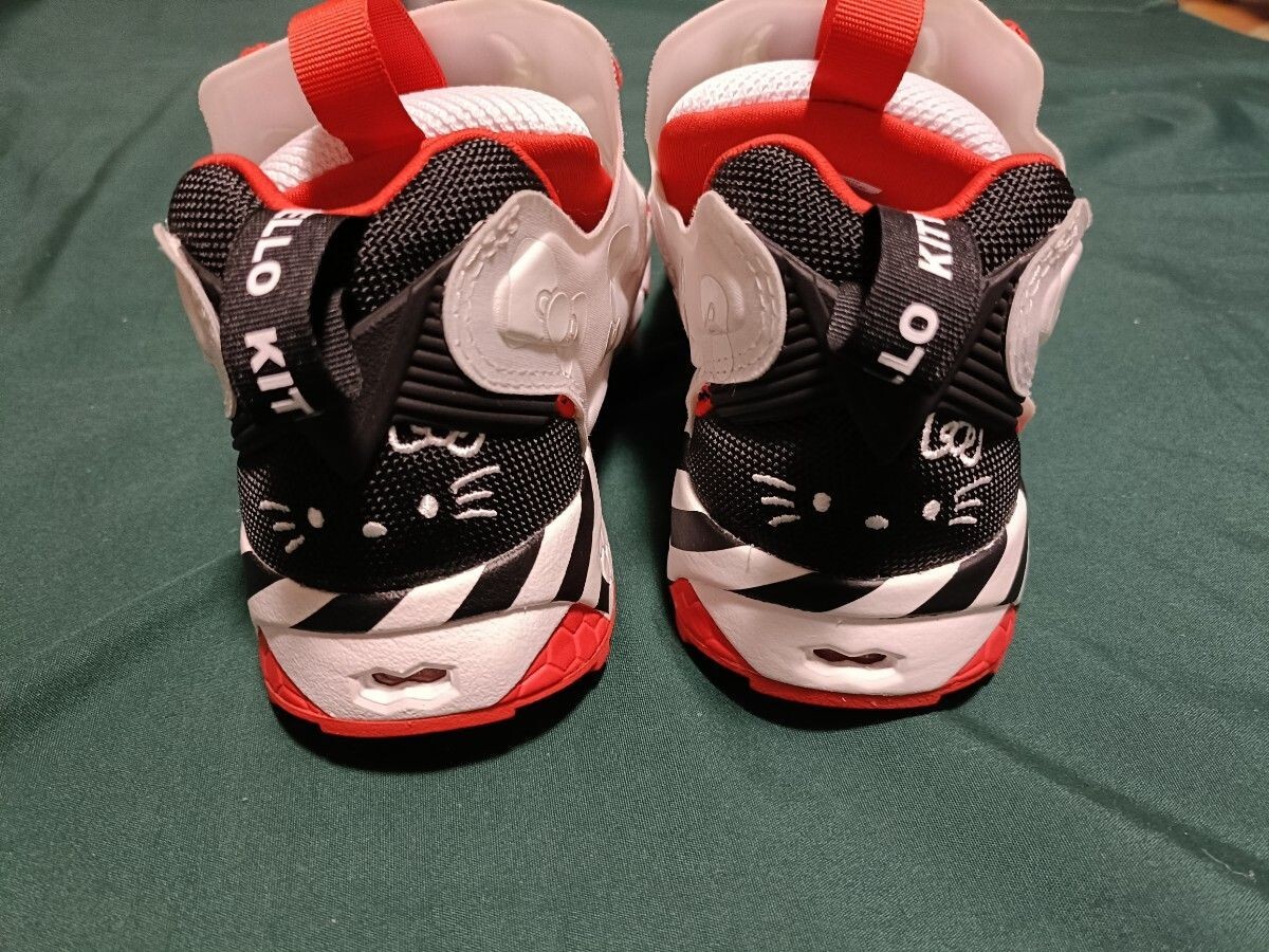 Rare Reebok Insta Pump Fury Hello Kitty Collaboration 24cm