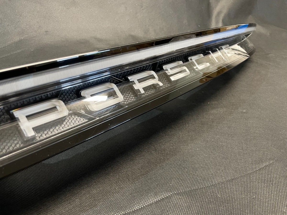 NEW ORIGINAL PORSCHE TAYCAN 9J1 LED Tail Light Set WHITE PORSCHE