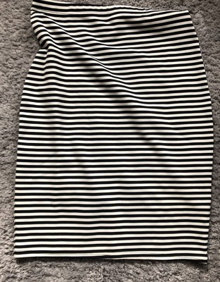 khaki pencil skirt quiz