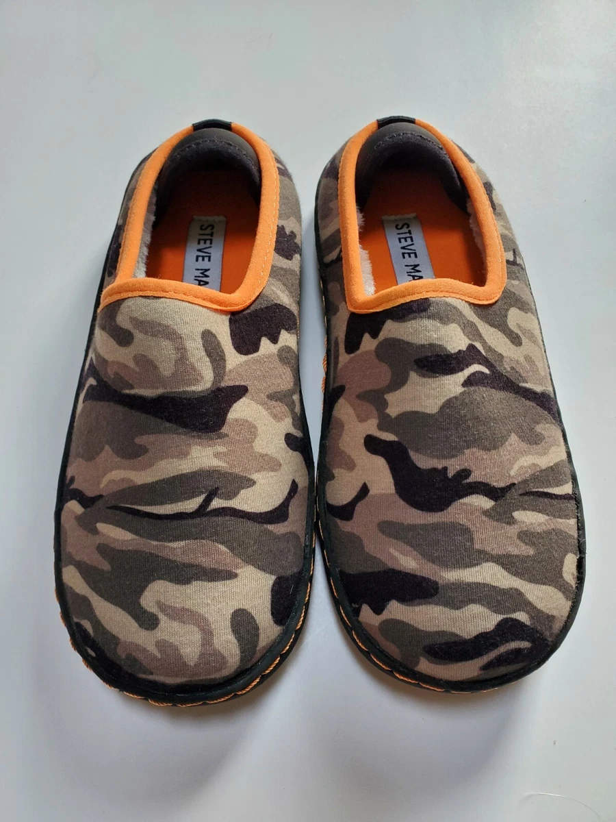 Boys hotsell camo slippers