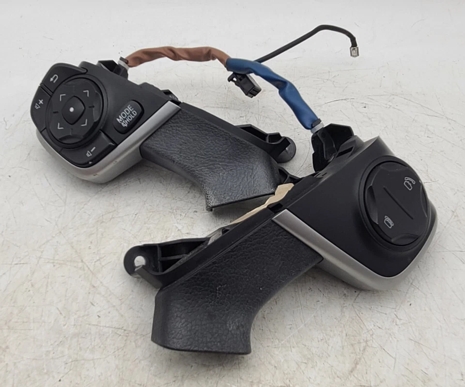 Toyota Camry 2012-2017 volante audio medios controles de llamadas telefónicas bisel OEM Foto 3 de 4