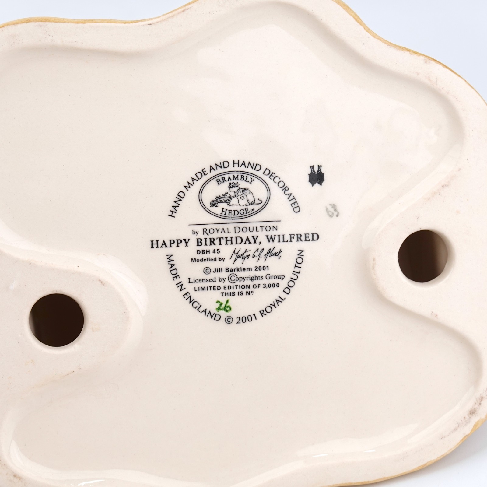 Royal Doulton Brambly Hedge “Happy Birthday Wilfred” DBH45 Figurine 26/3000 RARE