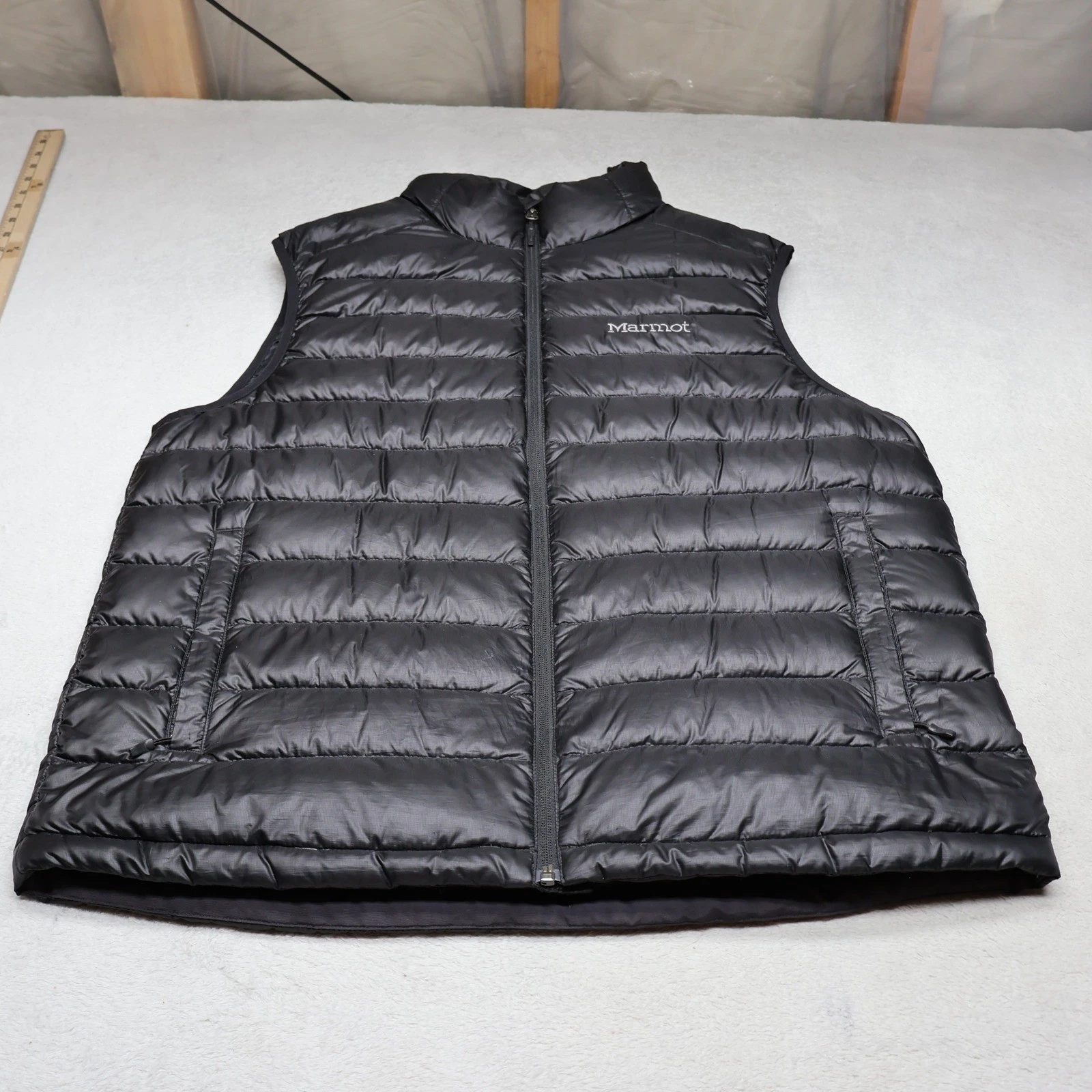 Marmot Down Vest Mens Large Black 700 Fill Insulated Full Zip Quilted Puffer
Opens in a new window o