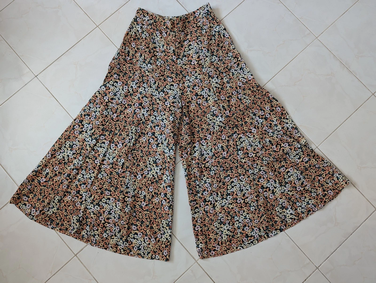 Blue Rain Wide Leg Palazzo Pants Floral Print Black Orange Daisy Medium