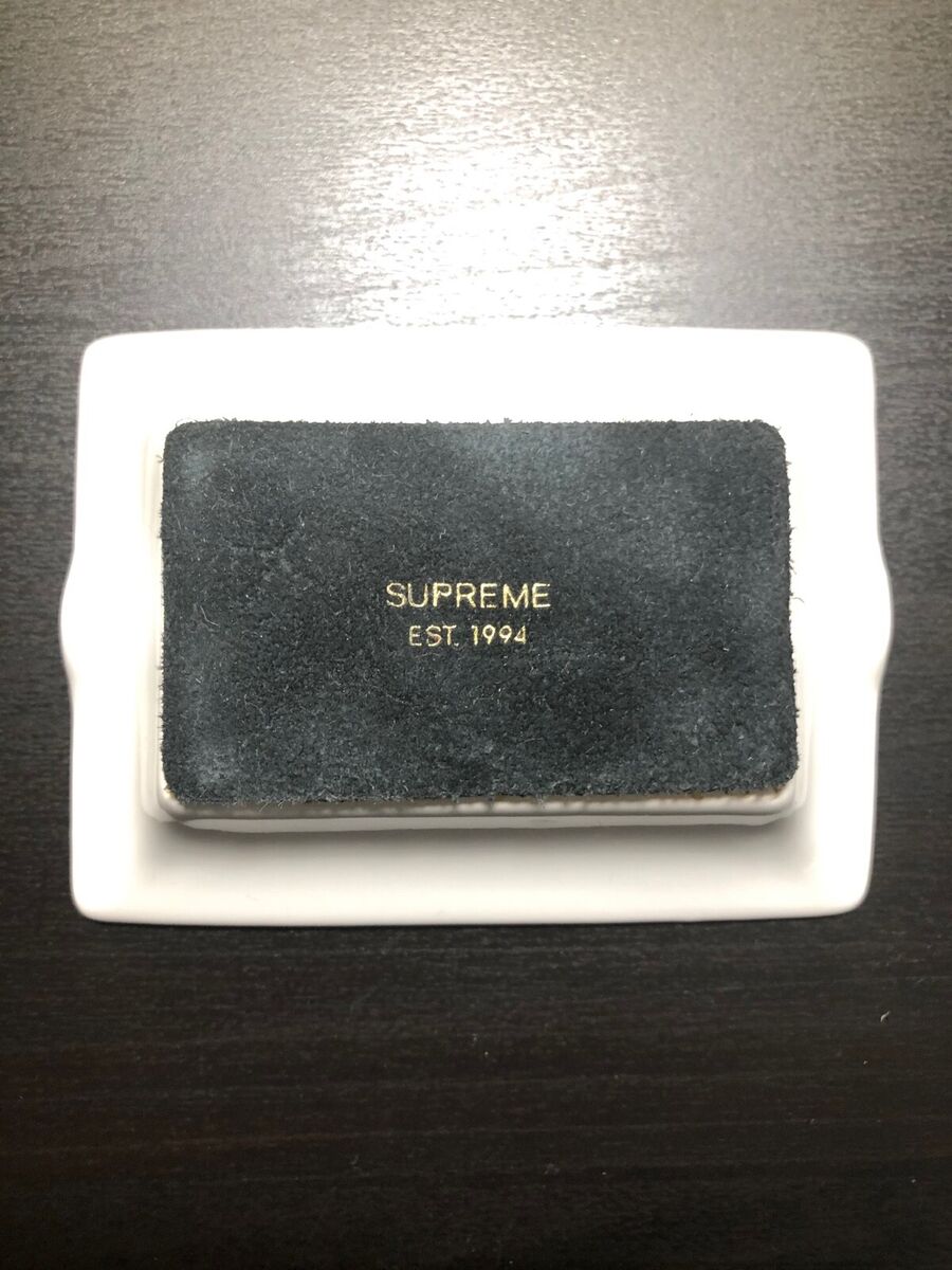 Supreme Last Supper Ceramic Ashtray FW12 NOS Rare Box Logo Supreme Last Supper Ceramic Ashtray FW12 NOS Rare Box Logo