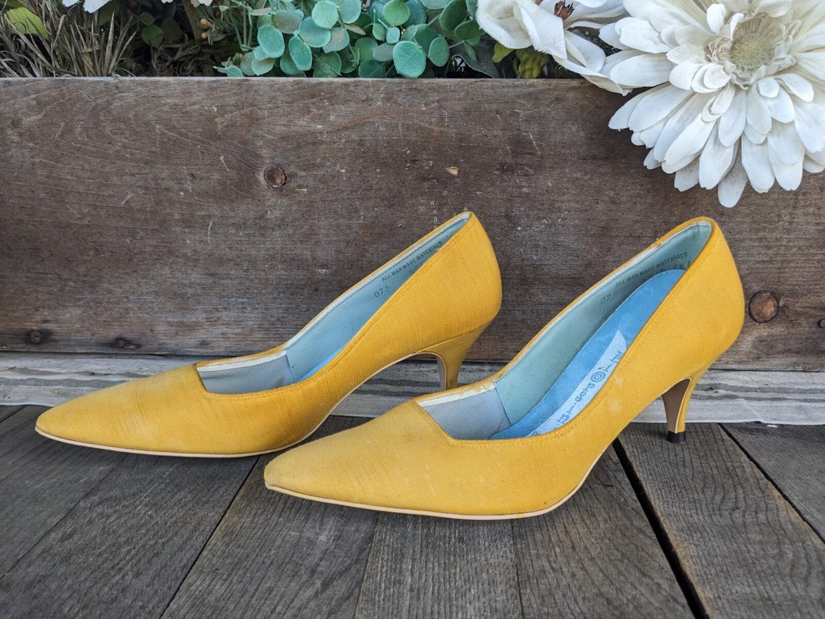 Vintage Diorsini Originals Yellow Linen High Heeled Shoes (Women's  Narrow)
