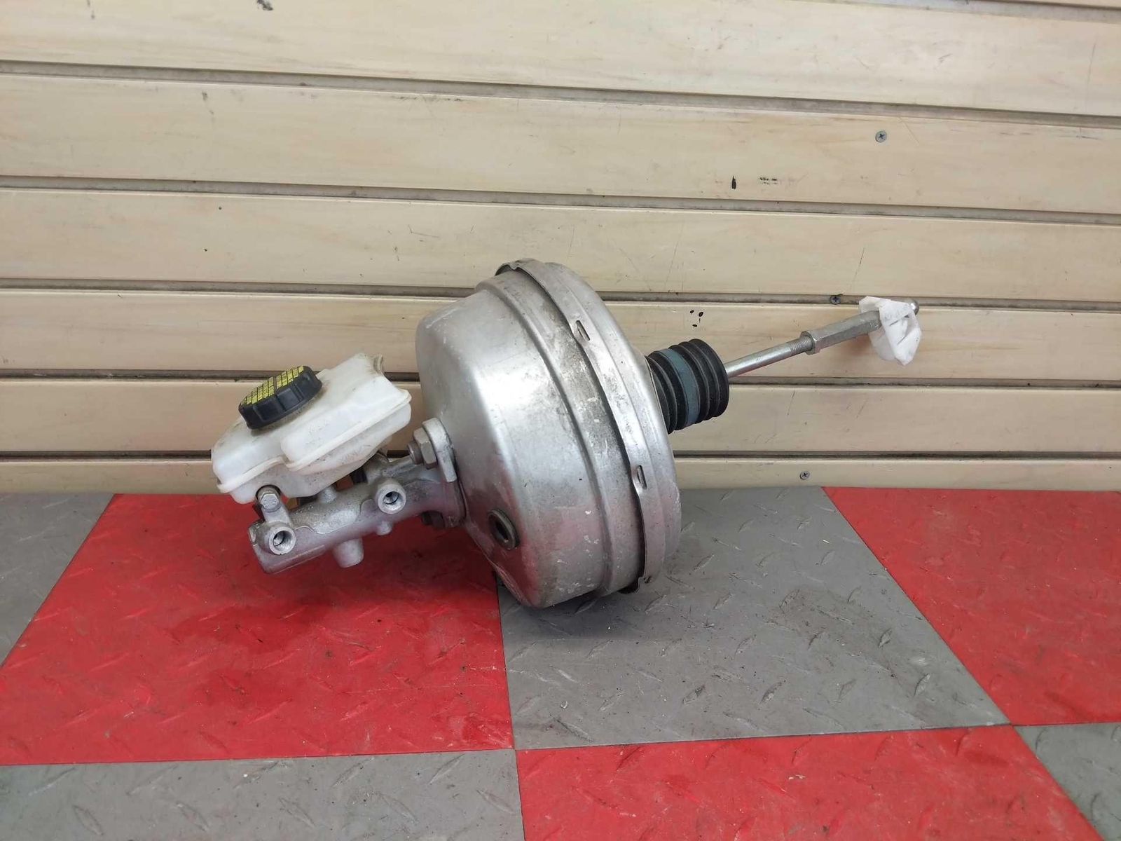 2017-2022 Audi R8 OEM Master Cylinder with Booster P/ 4S0612105E