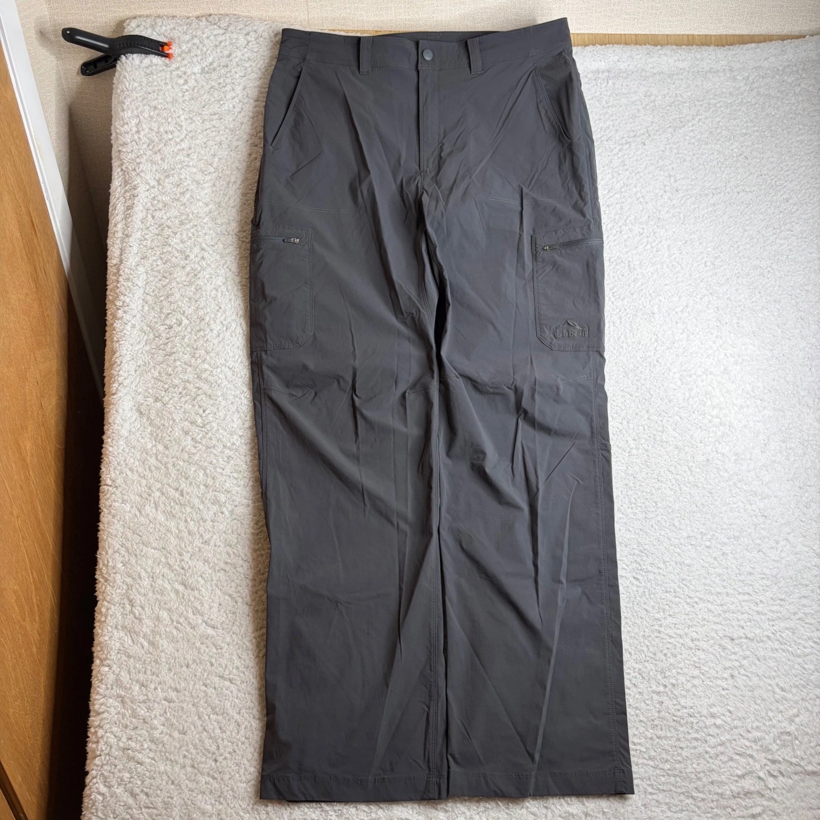 LL Bean Cresta Hiking Pants Mens 34x32 Gray Nylon Spandex Cargo Paratroop 506422