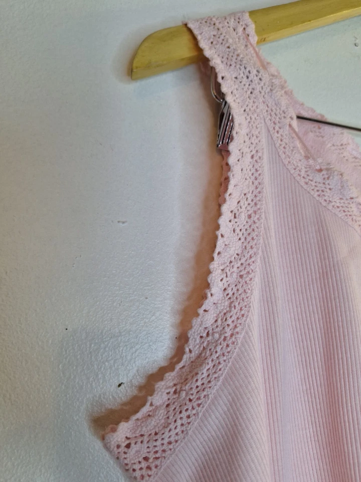 Women's Petal Pink Lace Trim Ribbed Tank Top Cami Plus Sz 18W Cottagecore Y2K - Image 4 of 4