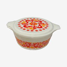 Pyrex RARE vintage Penn dutch friendship promotional casserole dish with lid