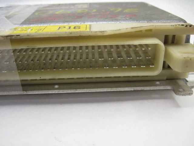 Computadora ECU ECM HYUNDAI ACCENT 1998 98 SOHC 3911022370 815438 Foto 4 de 4