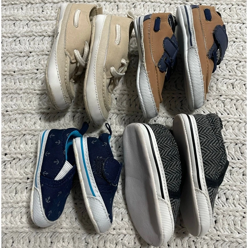 Lot of 4 Pairs of Carter's Boys Baby Shoes - Escalating Sizes Range from NB-9m  - Image 4 of 4