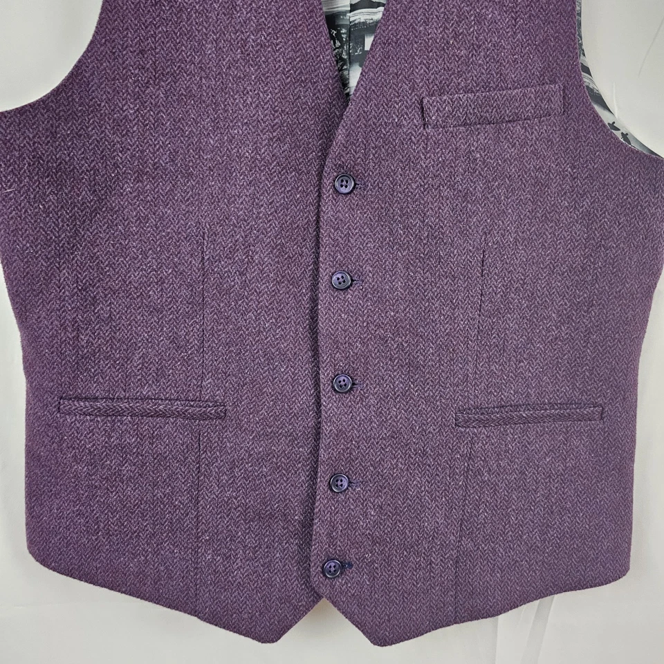 Joe Browns Herringbone Waistcoat Vest Flannel-Like Poly Blend Purple Sz 44 - Image 4 of 4