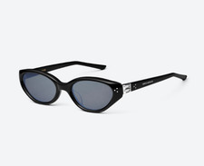 Gentle Monster Vanilla 01 SM Sunglasses Black/Gray With Case New