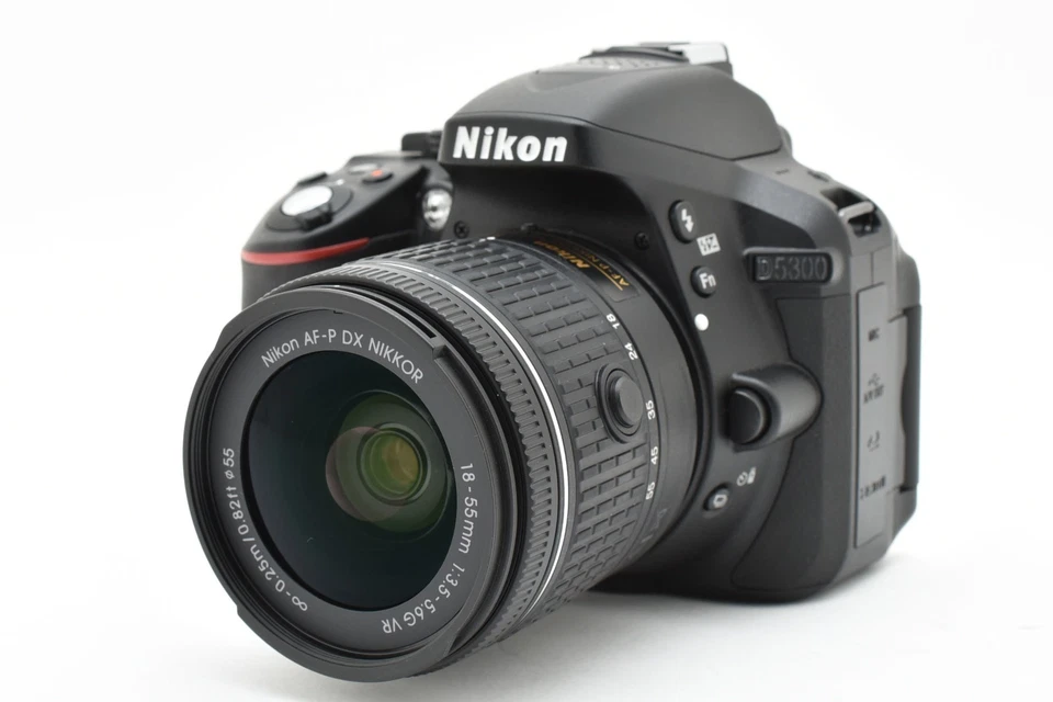 [Como Nueva] Cámara Nikon D5300 24,2 MP DSLR 562 clics con lente AF-P 18-55 mm Foto 2 de 4