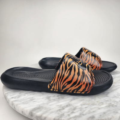 Nike Victori One Tiger Print Orange Slides Sandals Women display picture 3