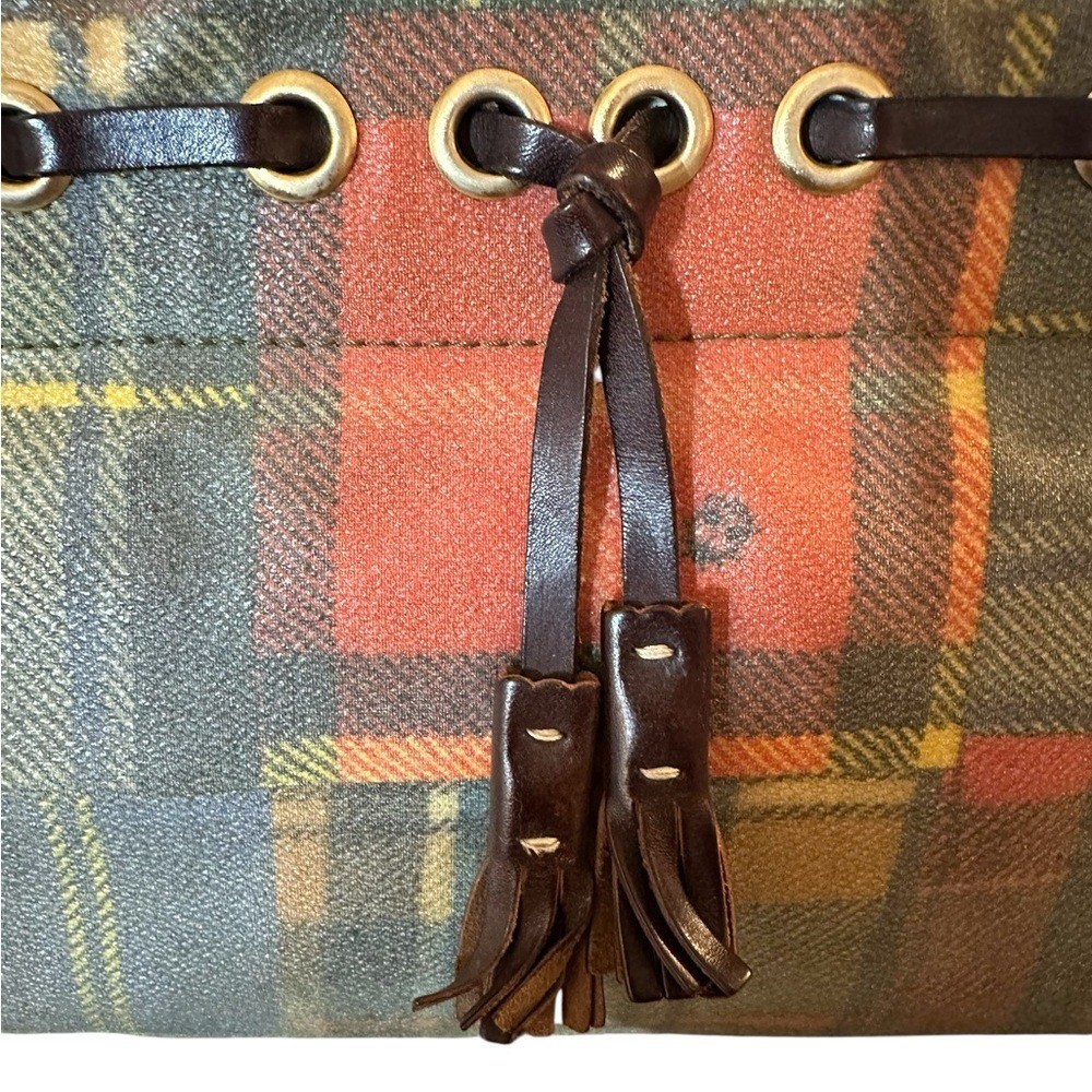 Picture 2 of 11