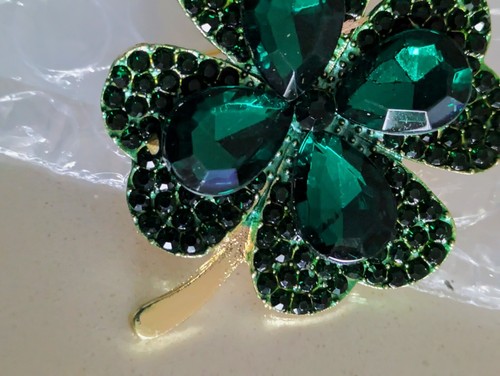 St. Patrick's Day Four leaf clover brooch - 4 variations of Art deco Style Pin - Picture 25 of 27