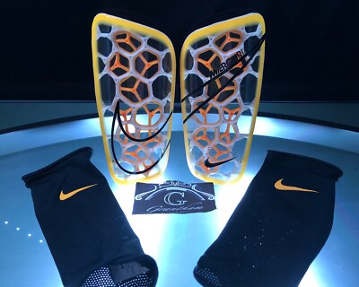 nike mercurial flylite