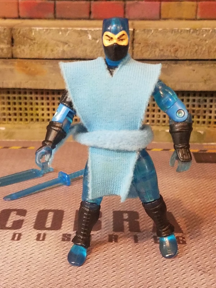 GI JOE ~ 1994 SUB ZERO ~ MORTAL KOMBAT MOVIE EDITION~ RARE WEAPONS