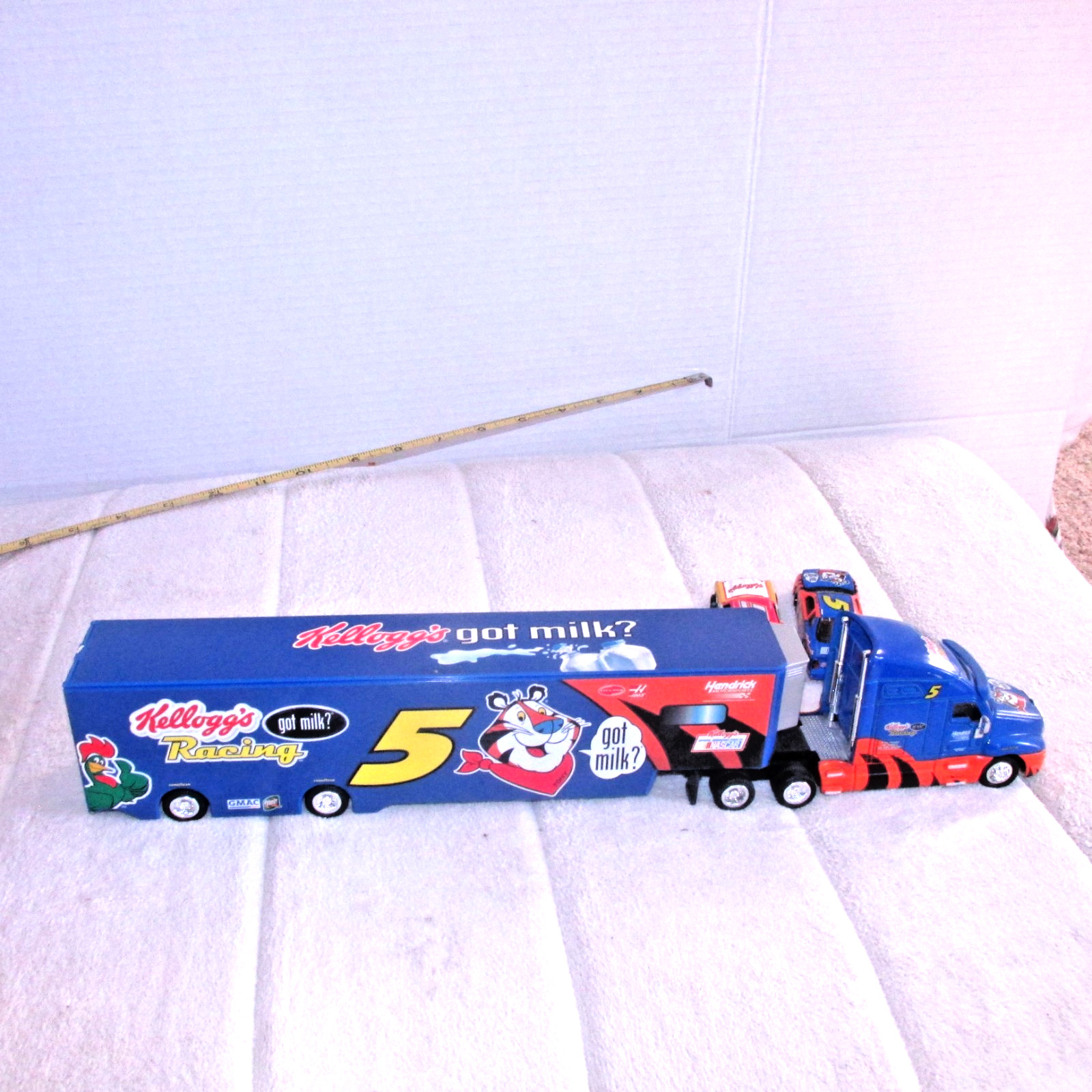 Hendrick Motors Diecast Kellogg's Racing Got Milk? #5 Toy Semi-Truck Nascar 14"