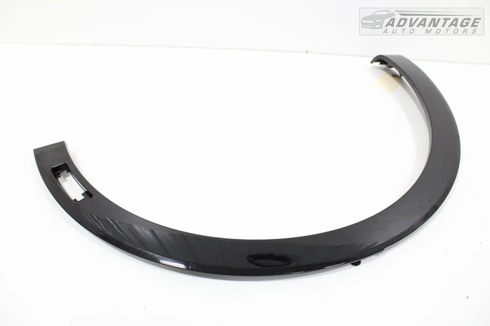 Buick Envision 2021-2023 cuarto trasero izquierdo acampanado arco de rueda moldura OEM Foto 3 de 4