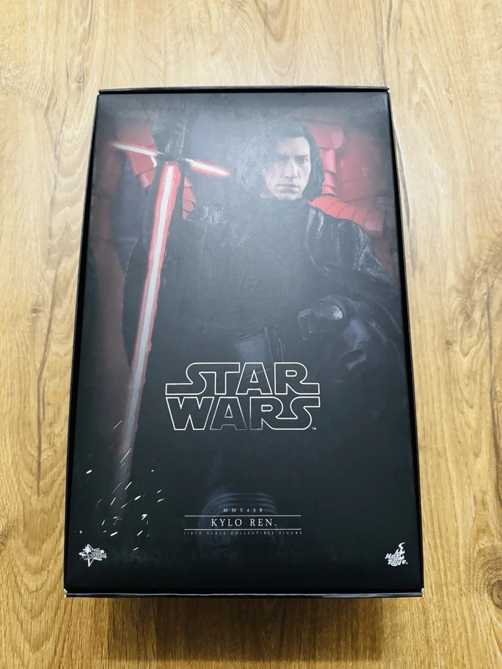 Hot Toys Star Wars The Last Jedi Kylo Ren MMS438 Figure 1/6 Scale - Image 2 of 4