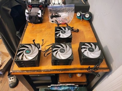 12 120mm Deepcool ARGB Fans
