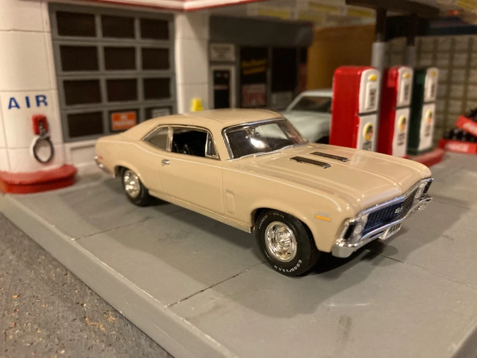 1970 雪佛兰 Nova SS 396,1/43 比例,美国肌肉系列,稀有棕褐色版本 — 第 4/4 张图片