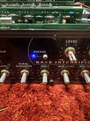 SWR Working Pro 400 400W Rackmount Bass Amp Head 1990's XLT Shape