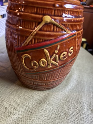 Vintage 1950's McCoy Pottery Brown Ceramic Whiskey Barrel Cookie Jar - Picture 6 of 12