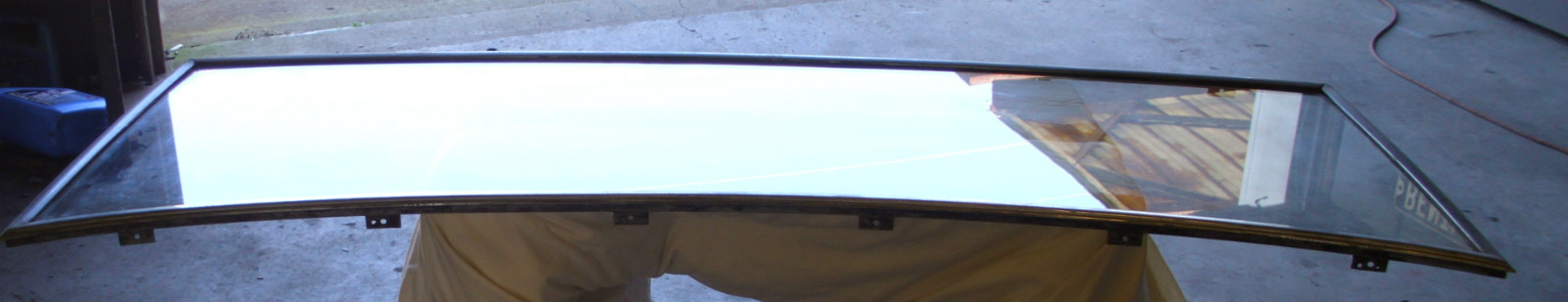 1947 BENTLEY MK 6 JAMES YOUNG Windshield W/ Trim