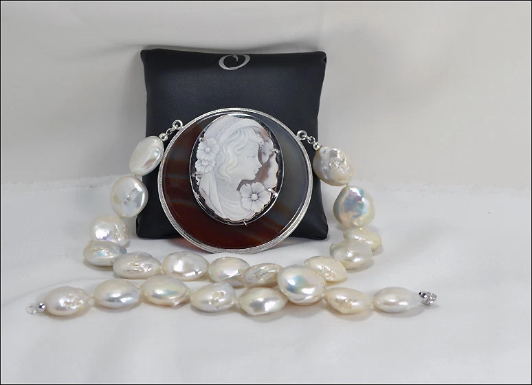 COLLANA IN ARGENTO 925 CON PERLE BAROCCHE E CAMMEO SARDONICO VOLTO - AGLN 038 - - Immagine 2 di 3