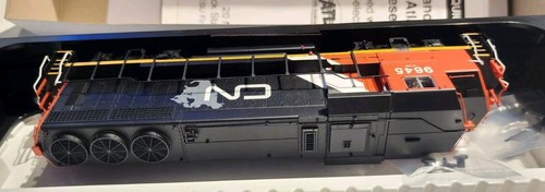 Atlas HO Scale GP40-2 Locomotive Canadian National #9645 Lok Sound - Picture 4 of 10