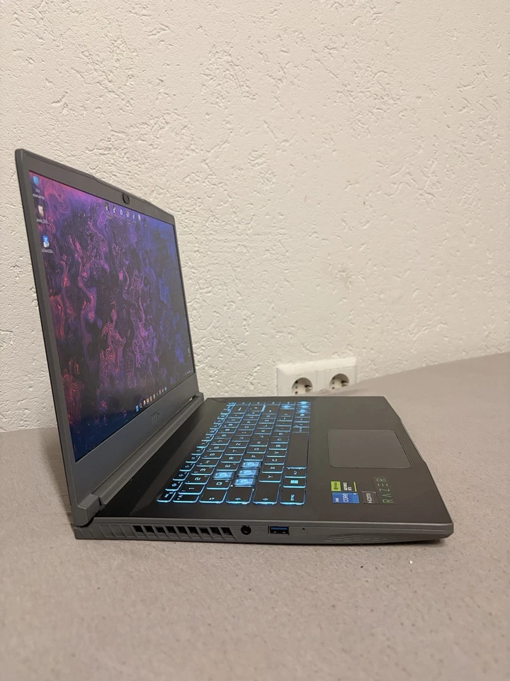 MSI Thin 15 B13VE I5-13420H/16GB RAM/512GB SSD/RTX4050 15,6"Gaming Notebook - Bild 2 von 4