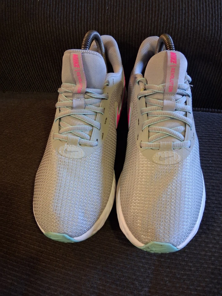 Nike Womens Revolution 5 EXT CZ8590-003 Gray Running Shoes Sneakers Size 7 - Image 2 of 4